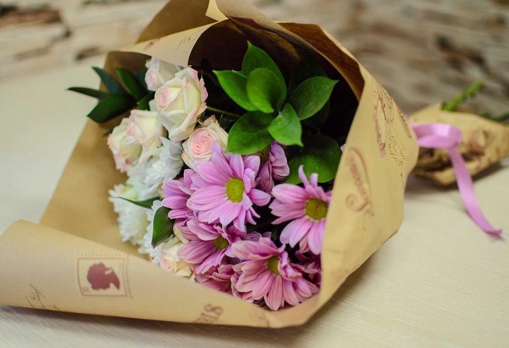 Букет цветов из: Розы и Хризантемы в Пески