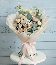 Букет цветов из:  Розы и Лизиантусы в Пески
