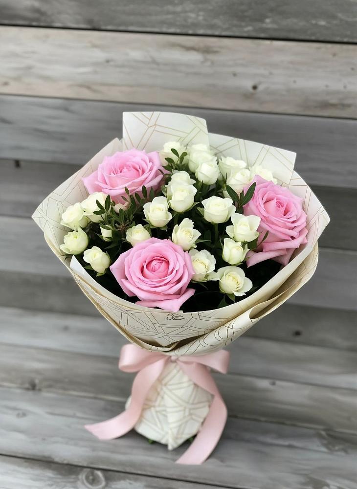 Букет цветов из: Розы в Пески
