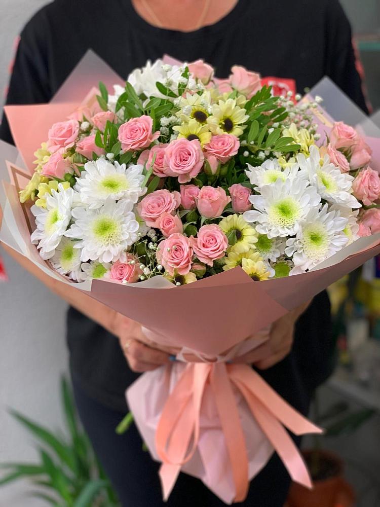 Букет цветов из: Розы и Хризантемы в Пески