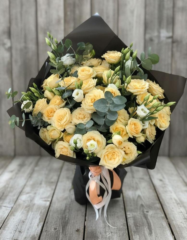 Букет цветов из: Розы и Лизиантусы в Пески