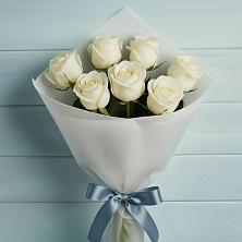 Букет 7 Белых роз Эдлесс Лав в Пески