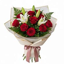 Букет цветов из:  Лилии и Розы #REPLACE_PRED# Пески