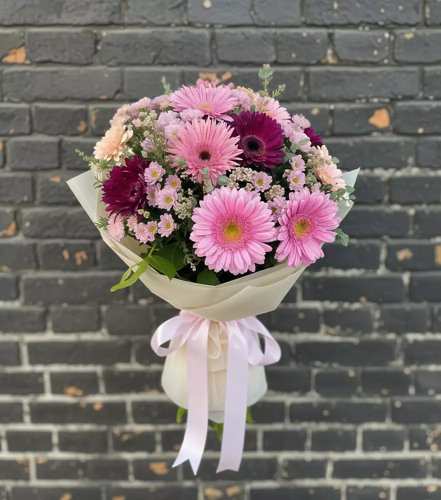 Букет цветов из: Герберы и Хризантемы в Пески