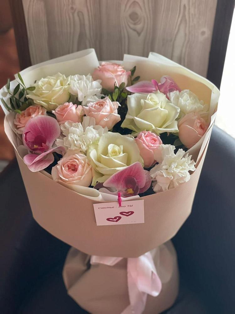 Букет цветов из: Орхидеи, Розы и Гвоздики в Пески