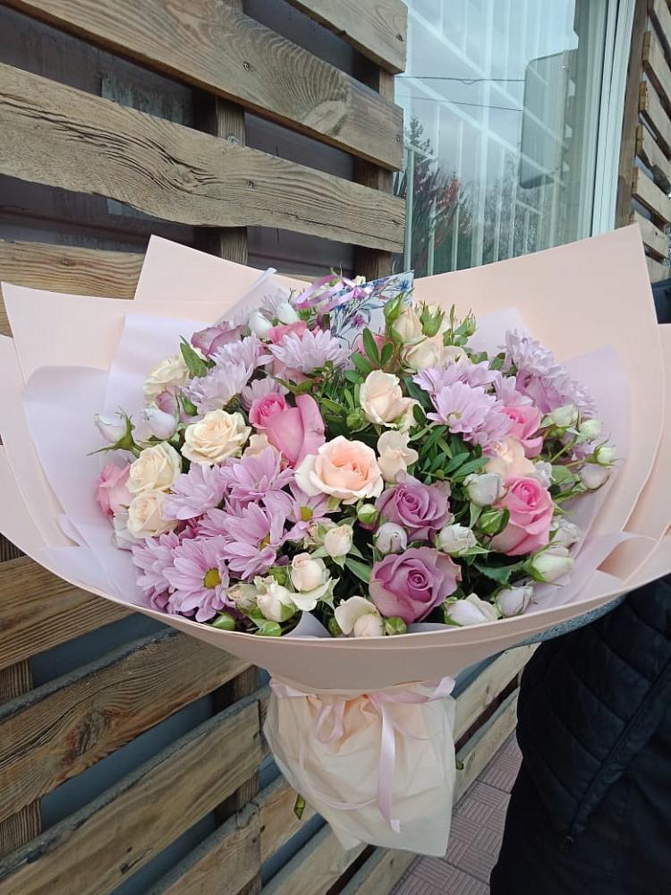 Букет цветов из: Розы и Хризантемы в Пески