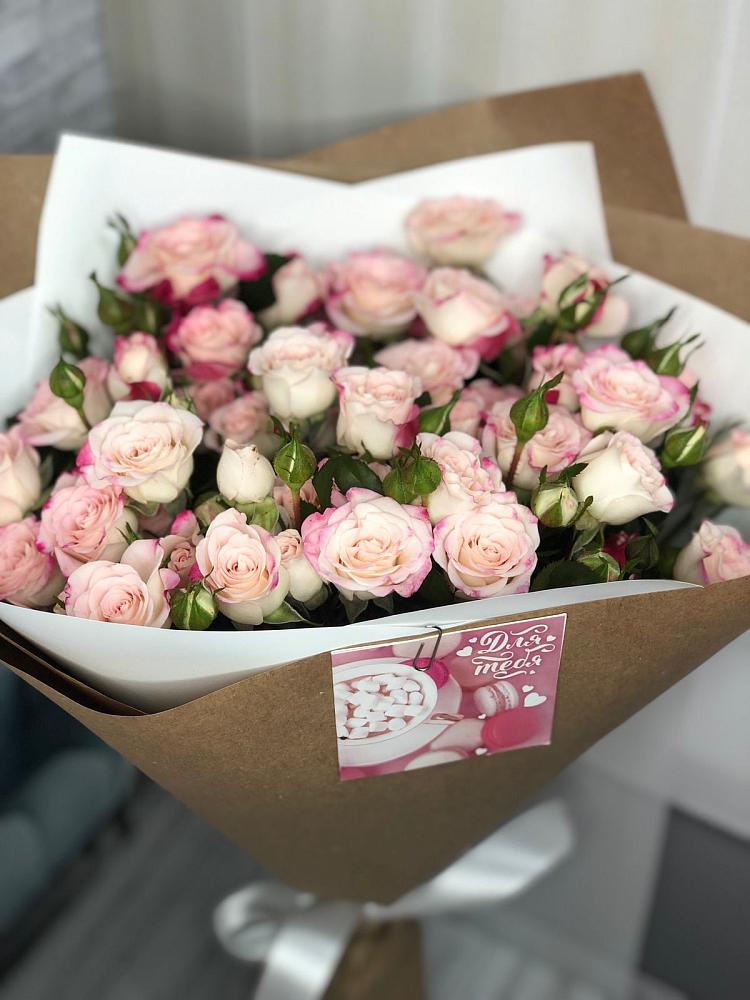 Букет цветов из: Розы в Пески