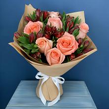 Букет цветов из:  Розы и Альстромерии в Пески