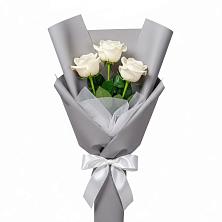 Букет 3 белые розы в Пески