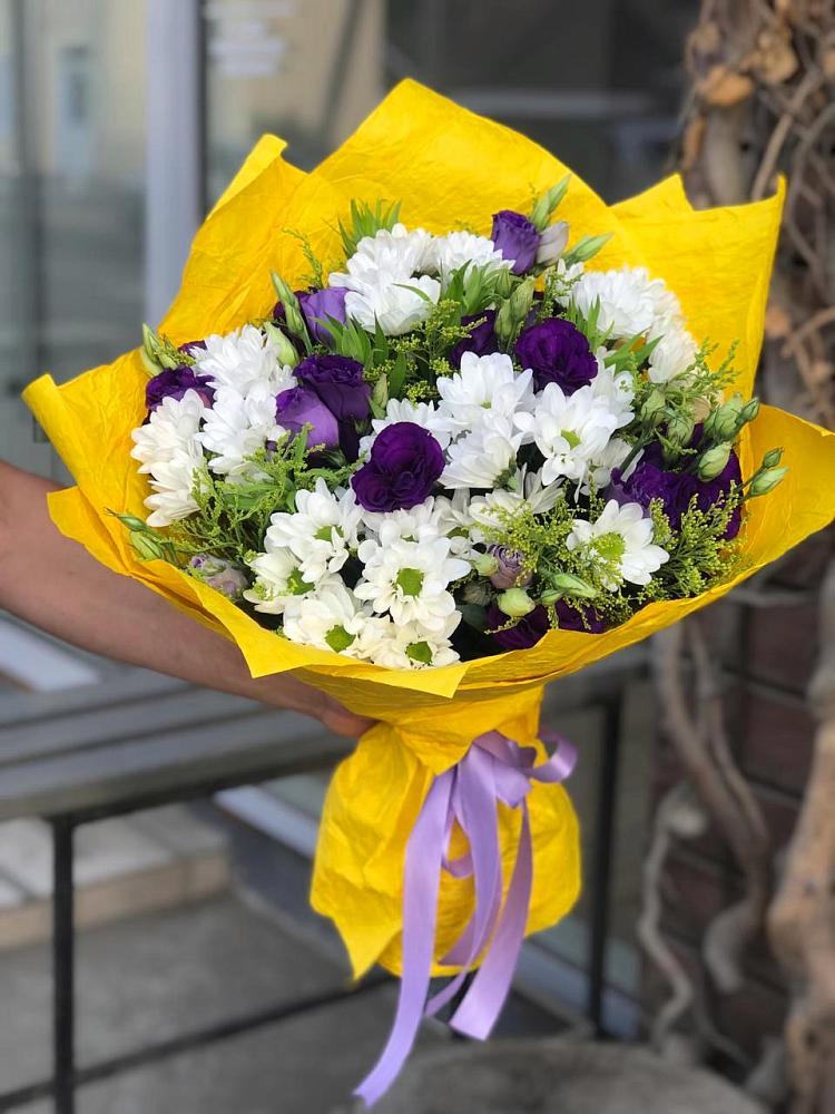 Букет цветов из: Ирисы, Хризантемы и Ромашки в Пески
