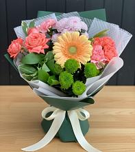 Букет цветов из:  Гвоздики, Розы, Герберы и Хризантемы в Пески