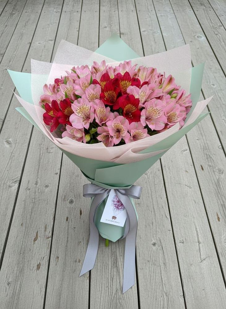 Букет цветов из: Альстромерии в Пески