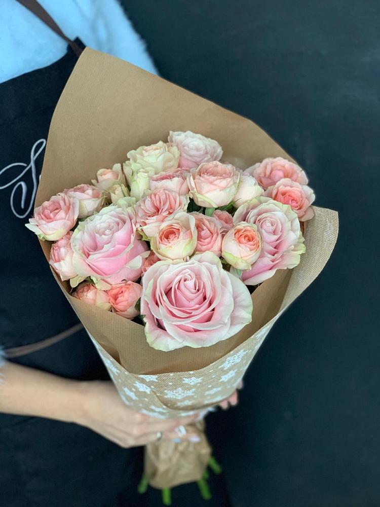 Букет цветов из: Хризантемы и Розы в Пески