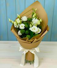 Букет цветов из:  Хризантемы и Лизиантусы в Пески