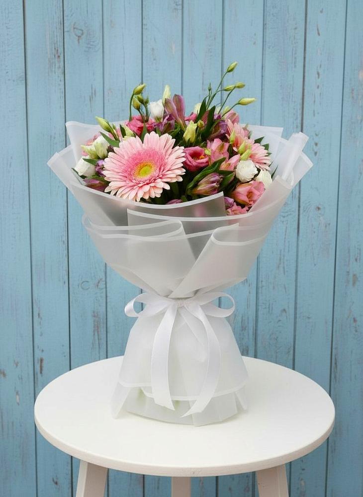 Букет цветов из: Герберы, Альстромерии и Лизиантусы в Пески