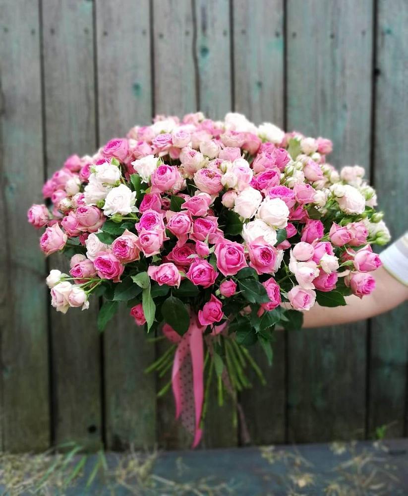 Букет Розовые кустовые розы Натали и Лав Лидия в Пески