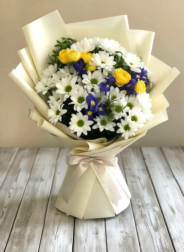 Букет цветов из: Ирисы, Хризантемы и Розы в Пески