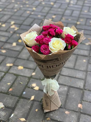 Букет цветов из: Розы в Пески