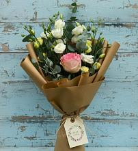 Букет цветов из:  Розы и Лизиантусы в Пески