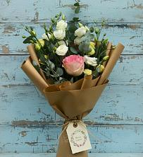 Букет цветов из:  Розы и Лизиантусы в Пески