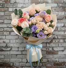 Букет цветов из:  Розы, Лизиантусы и Гвоздики в Пески