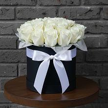 Цветочная композиция из Розы в шляпной коробке в Пески